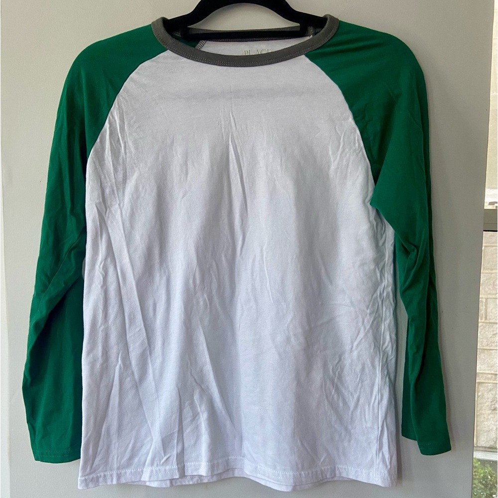 The Children’s PLACE White and Green Long Sleeve Shirt